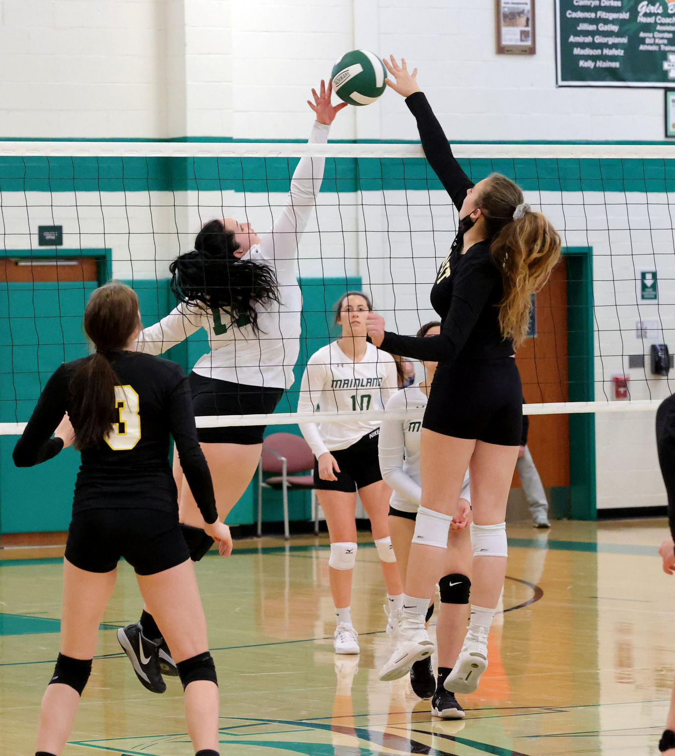 Mainland vs ACIT volleyball
